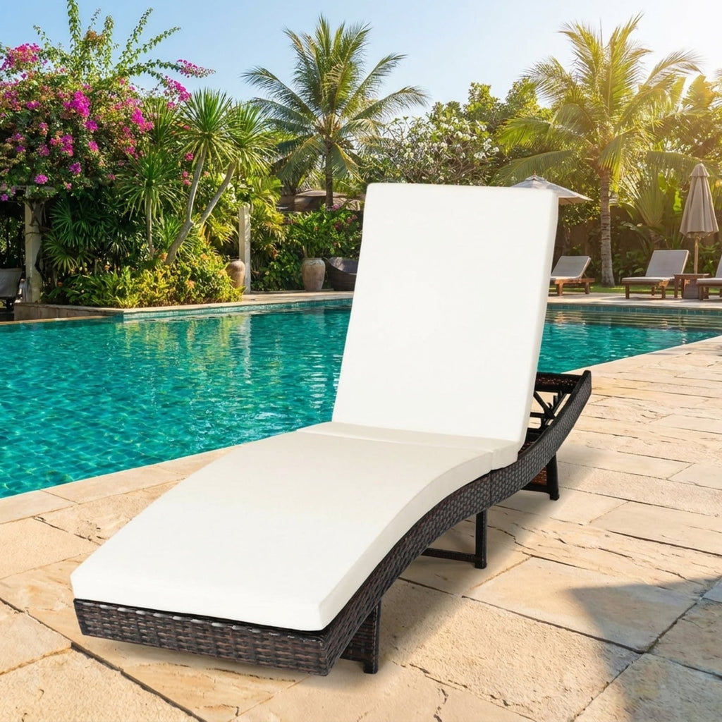 Biotree Patio Folding Chaise Lounge with 5 Adjustable Levels and Cushion Stackable Patio Chair for Garden BackyardWhite