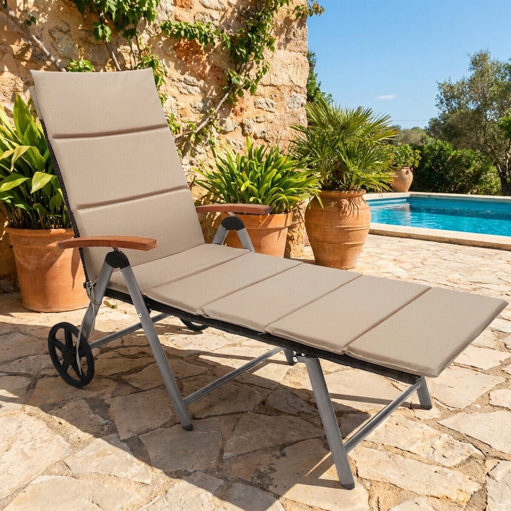 Biotree Outdoor Rattan Chaise Lounge with Adjustable Backrest